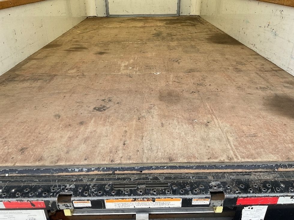 Light Duty Box Truck-Light and Medium Duty Trucks-Ford-2022-E350-Round Rock-TX-105,693\n\t\tmiles-$ 26,500 - Image 8