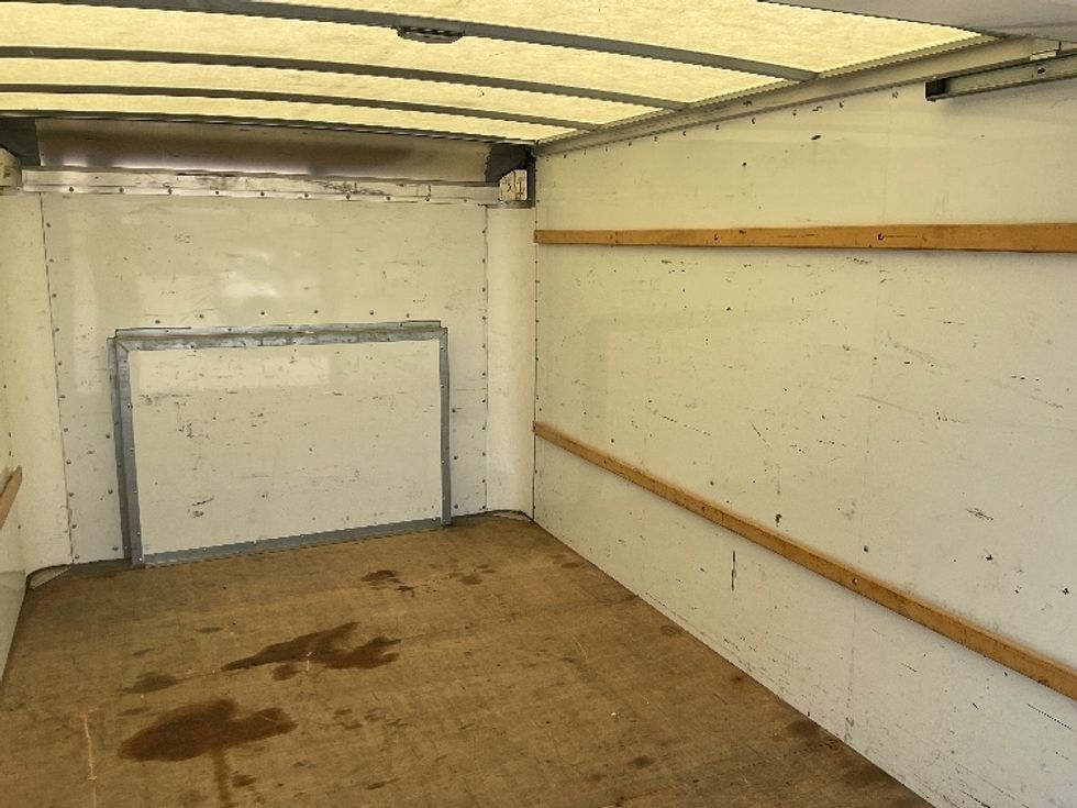 Light Duty Box Truck-Light and Medium Duty Trucks-Ford-2022-E350-Round Rock-TX-88,770\n\t\tmiles-$ 36,250 - Image 11