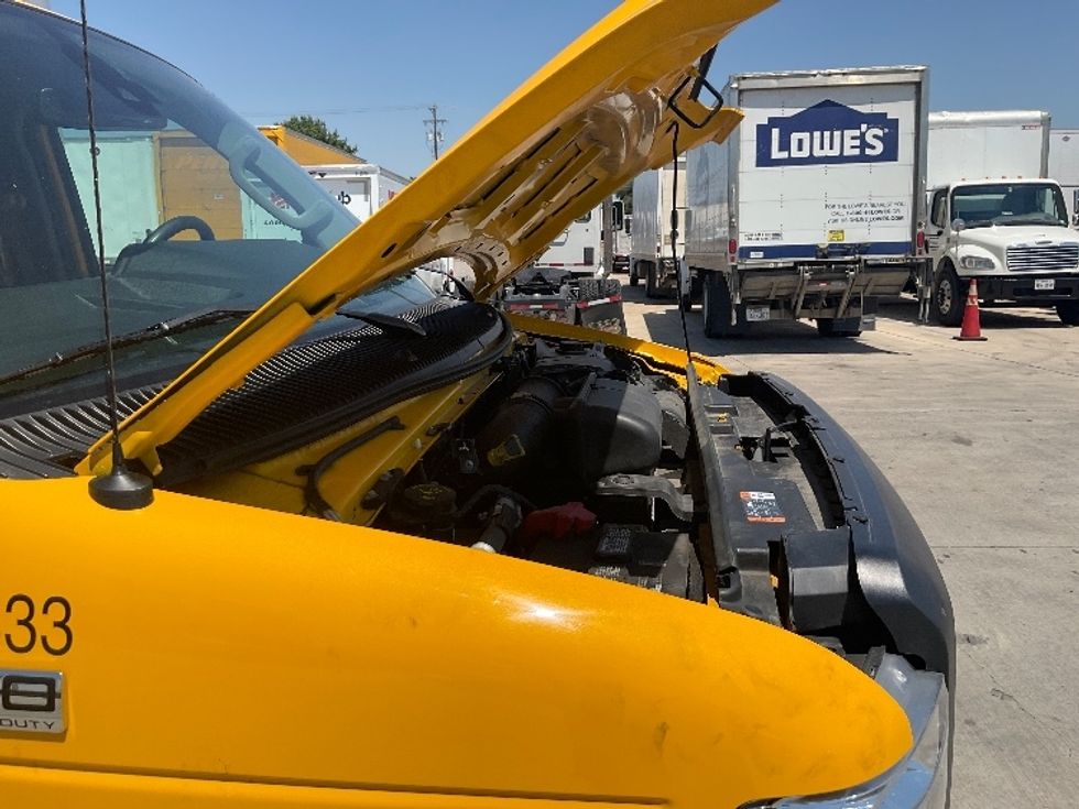 Light Duty Box Truck-Light and Medium Duty Trucks-Ford-2022-E350-Round Rock-TX-88,770\n\t\tmiles-$ 36,250 - Image 22