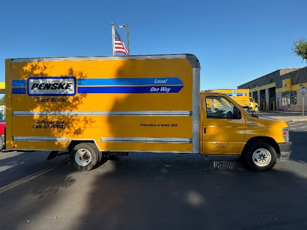 Light Duty Box Truck-Light and Medium Duty Trucks-Ford-2022-E350-Sacramento-CA-94,324\n\t\tmiles-$ 27,500 - Image 15