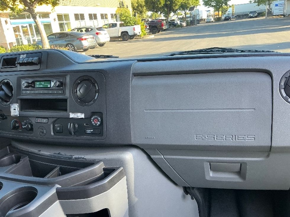 Light Duty Box Truck-Light and Medium Duty Trucks-Ford-2022-E350-Sacramento-CA-94,324\n\t\tmiles-$ 27,500 - Image 21
