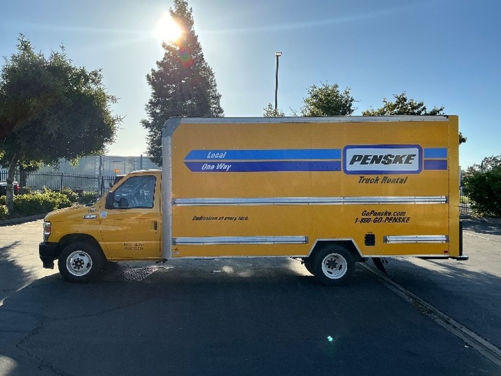 Light Duty Box Truck-Light and Medium Duty Trucks-Ford-2022-E350-Sacramento-CA-94,324\n\t\tmiles-$ 27,500 - Image 4