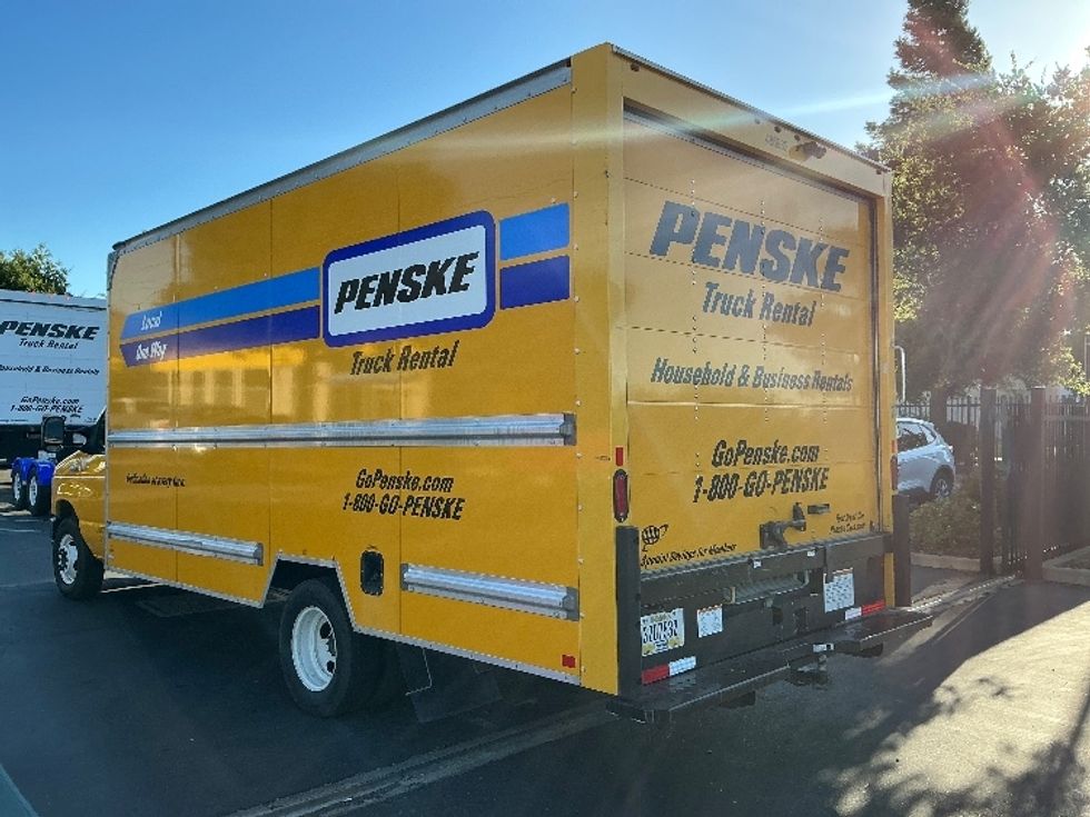 Light Duty Box Truck-Light and Medium Duty Trucks-Ford-2022-E350-Sacramento-CA-94,324\n\t\tmiles-$ 27,500 - Image 6