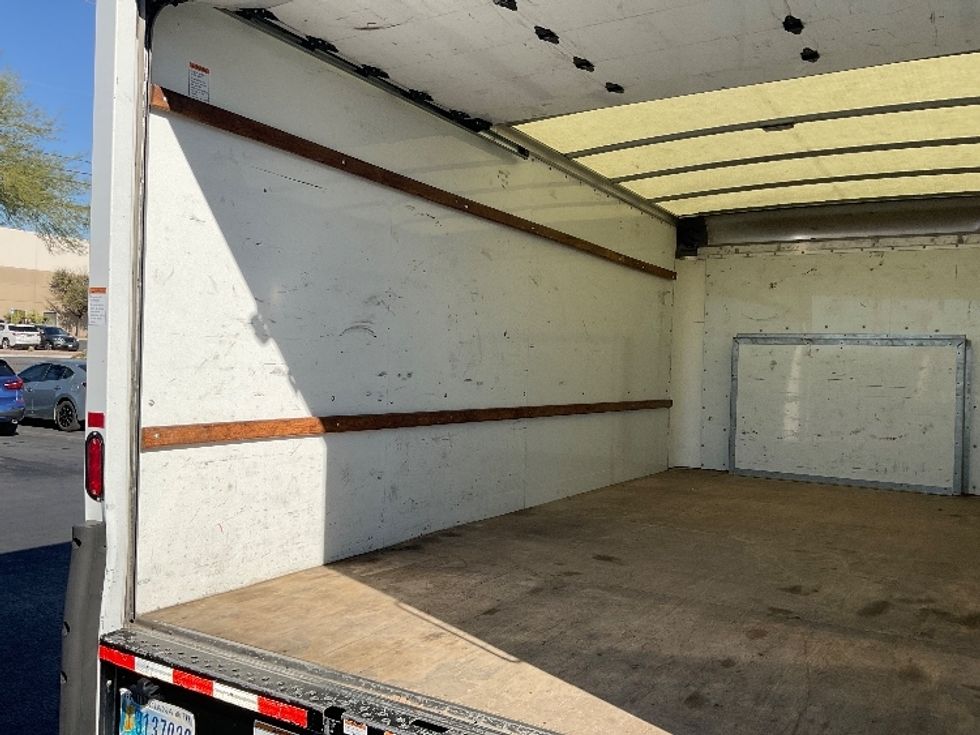Light Duty Box Truck-Light and Medium Duty Trucks-Ford-2022-E350-Sacramento-CA-95,178\n\t\tmiles-$ 30,500 - Image 10