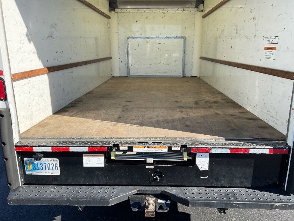 Light Duty Box Truck-Light and Medium Duty Trucks-Ford-2022-E350-Sacramento-CA-95,178\n\t\tmiles-$ 30,500 - Image 9