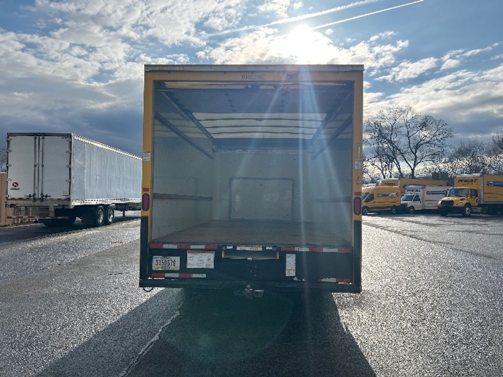 Light Duty Box Truck-Light and Medium Duty Trucks-Ford-2022-E350-Salem-VA-103,101\n\t\tmiles-$ 28,500 - Image 8