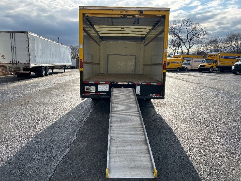 Light Duty Box Truck-Light and Medium Duty Trucks-Ford-2022-E350-Salem-VA-103,101\n\t\tmiles-$ 28,500 - Image 9