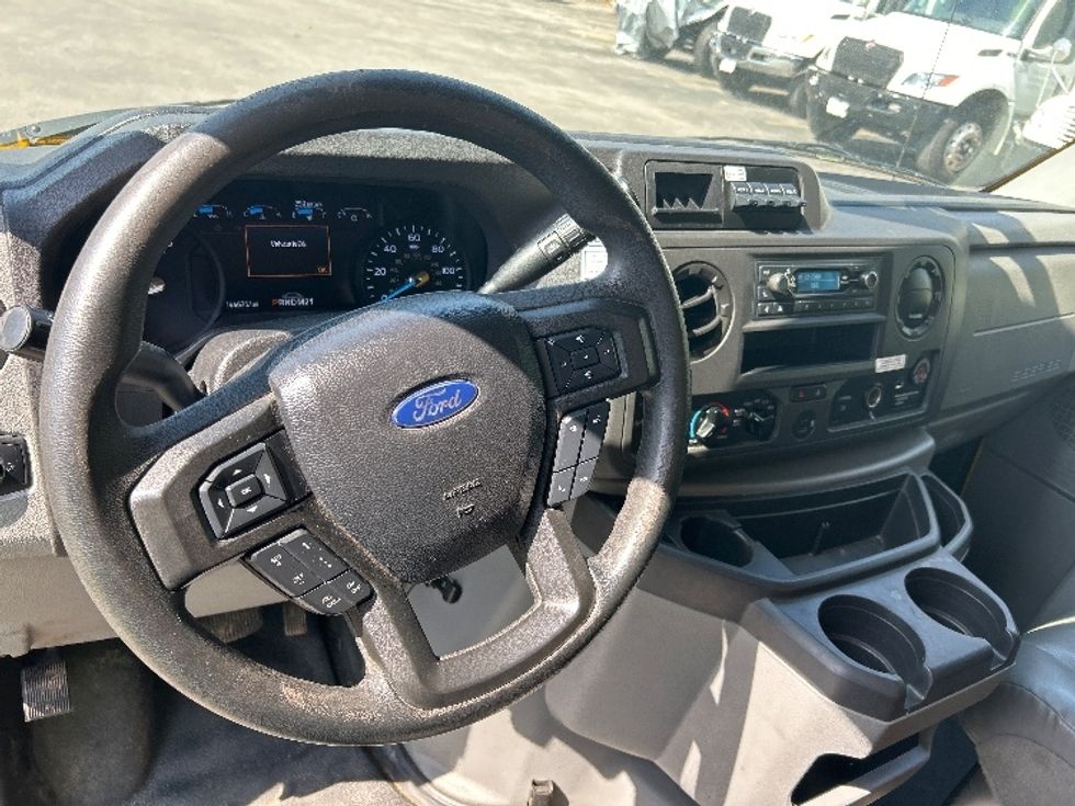 Light Duty Box Truck-Light and Medium Duty Trucks-Ford-2022-E350-Salem-VA-144,661\n\t\tmiles-$ 21,250 - Image 18