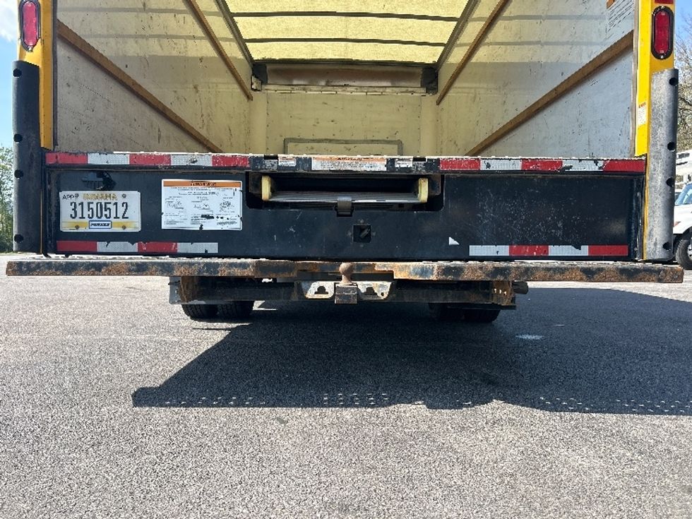 Light Duty Box Truck-Light and Medium Duty Trucks-Ford-2022-E350-Salem-VA-144,661\n\t\tmiles-$ 21,250 - Image 9