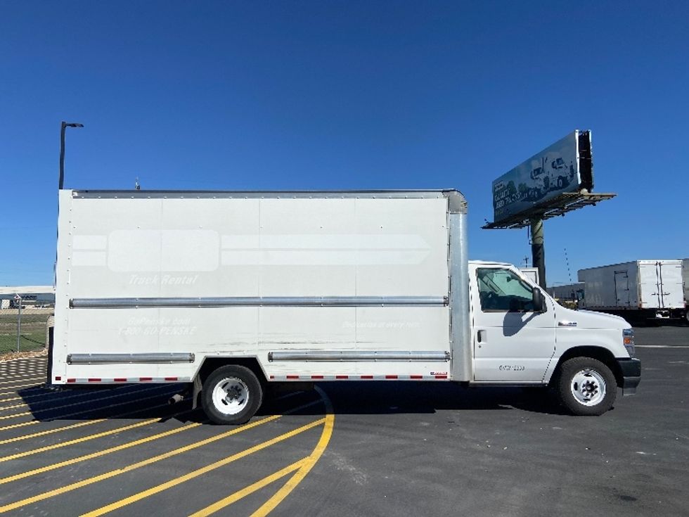 Light Duty Box Truck-Light and Medium Duty Trucks-Ford-2022-E350-San Antonio-TX-101,426\n\t\tmiles-$ 30,500 - Image 14