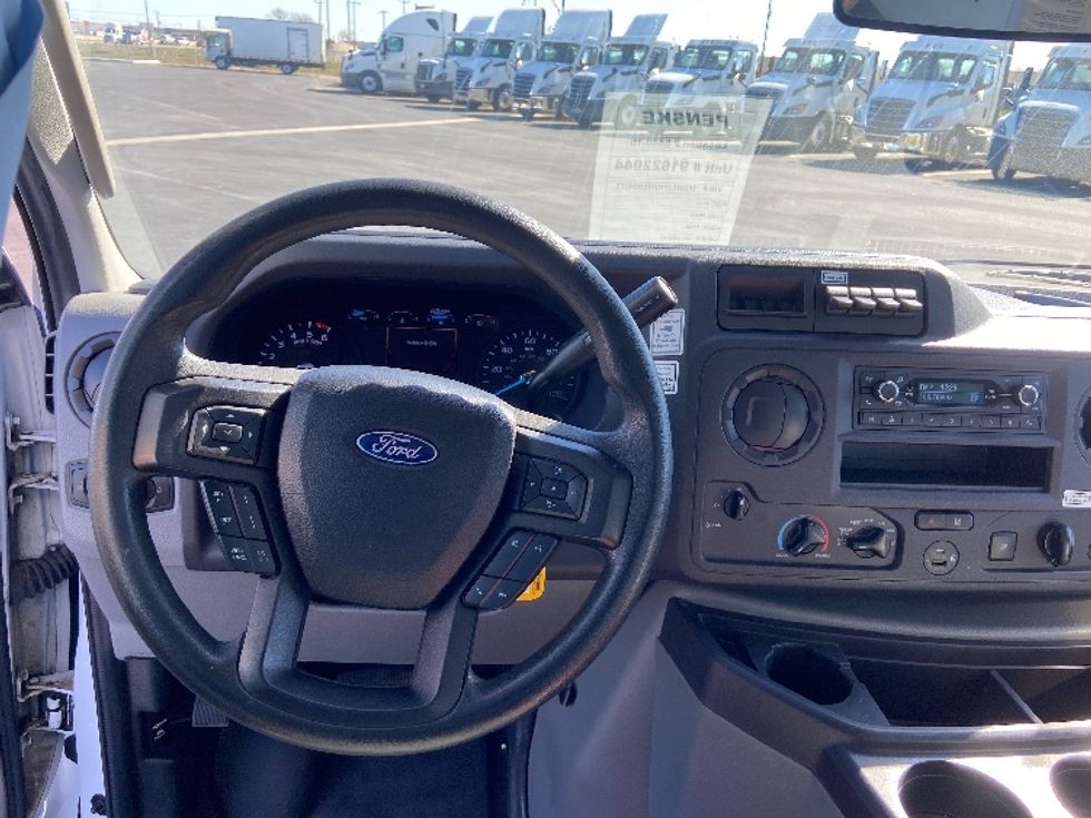 Light Duty Box Truck-Light and Medium Duty Trucks-Ford-2022-E350-San Antonio-TX-101,426\n\t\tmiles-$ 30,500 - Image 17