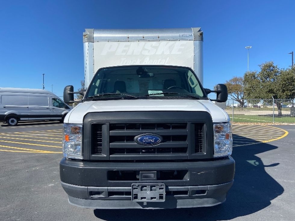 Light Duty Box Truck-Light and Medium Duty Trucks-Ford-2022-E350-San Antonio-TX-101,426\n\t\tmiles-$ 30,500 - Image 2