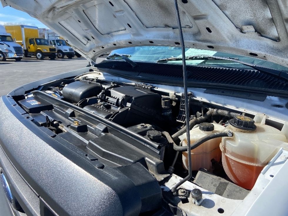 Light Duty Box Truck-Light and Medium Duty Trucks-Ford-2022-E350-San Antonio-TX-101,426\n\t\tmiles-$ 30,500 - Image 23