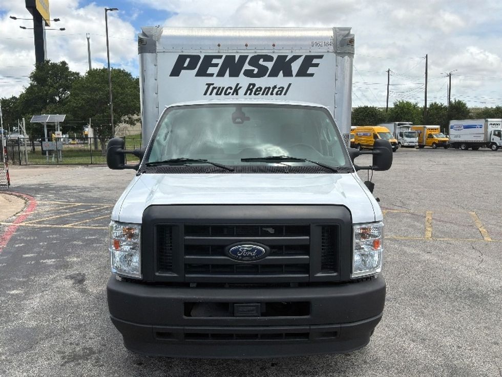 Light Duty Box Truck-Light and Medium Duty Trucks-Ford-2022-E350-San Antonio-TX-124,742\n\t\tmiles-$ 27,750 - Image 2