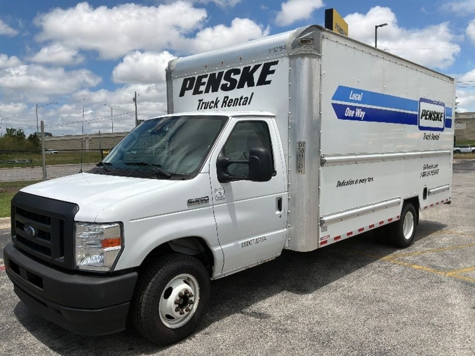 Light Duty Box Truck-Light and Medium Duty Trucks-Ford-2022-E350-San Antonio-TX-124,742\n\t\tmiles-$ 27,750 - Image 3