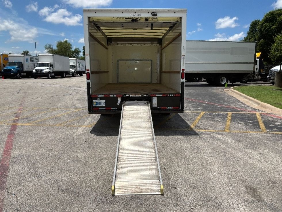 Light Duty Box Truck-Light and Medium Duty Trucks-Ford-2022-E350-San Antonio-TX-124,742\n\t\tmiles-$ 27,750 - Image 9