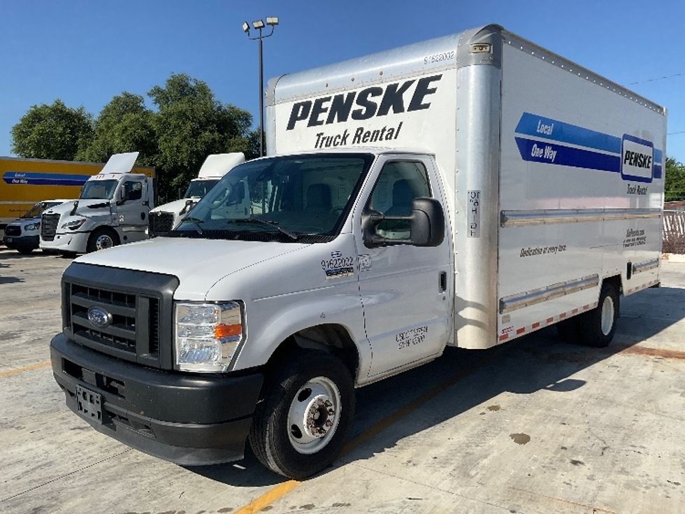 Light Duty Box Truck-Light and Medium Duty Trucks-Ford-2022-E350-San Antonio-TX-137,396\n\t\tmiles-$ 26,250 - Image 3