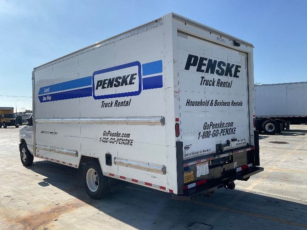 Light Duty Box Truck-Light and Medium Duty Trucks-Ford-2022-E350-San Antonio-TX-137,396\n\t\tmiles-$ 26,250 - Image 5