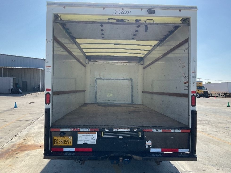 Light Duty Box Truck-Light and Medium Duty Trucks-Ford-2022-E350-San Antonio-TX-137,396\n\t\tmiles-$ 26,250 - Image 7