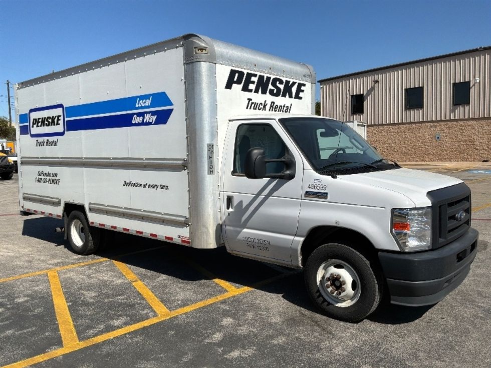Light Duty Box Truck-Light and Medium Duty Trucks-Ford-2022-E350-San Antonio-TX-160,982\n\t\tmiles-$ 20,000 - Image 1