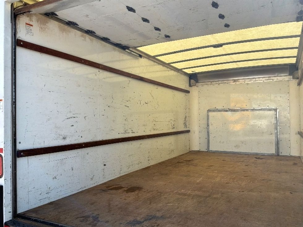 Light Duty Box Truck-Light and Medium Duty Trucks-Ford-2022-E350-San Antonio-TX-160,982\n\t\tmiles-$ 20,000 - Image 11