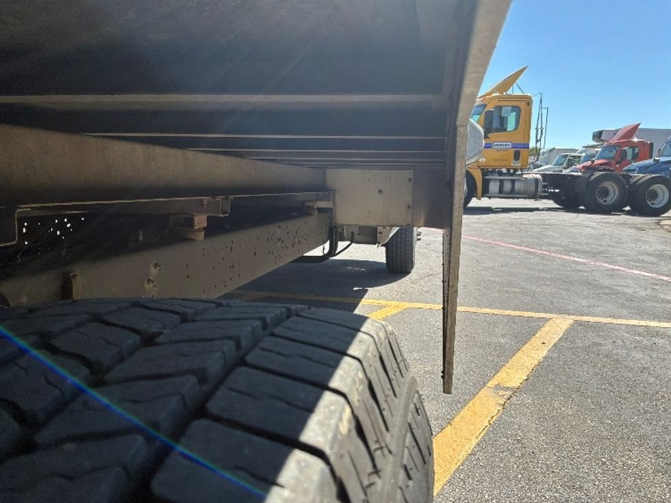 Light Duty Box Truck-Light and Medium Duty Trucks-Ford-2022-E350-San Antonio-TX-160,982\n\t\tmiles-$ 20,000 - Image 14