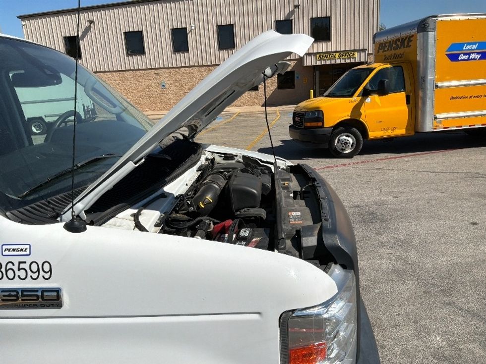Light Duty Box Truck-Light and Medium Duty Trucks-Ford-2022-E350-San Antonio-TX-160,982\n\t\tmiles-$ 20,000 - Image 23