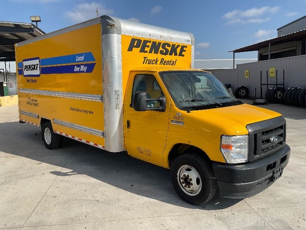Light Duty Box Truck-Light and Medium Duty Trucks-Ford-2022-E350-San Antonio-TX-167,048\n\t\tmiles-$ 18,500 - Image 1