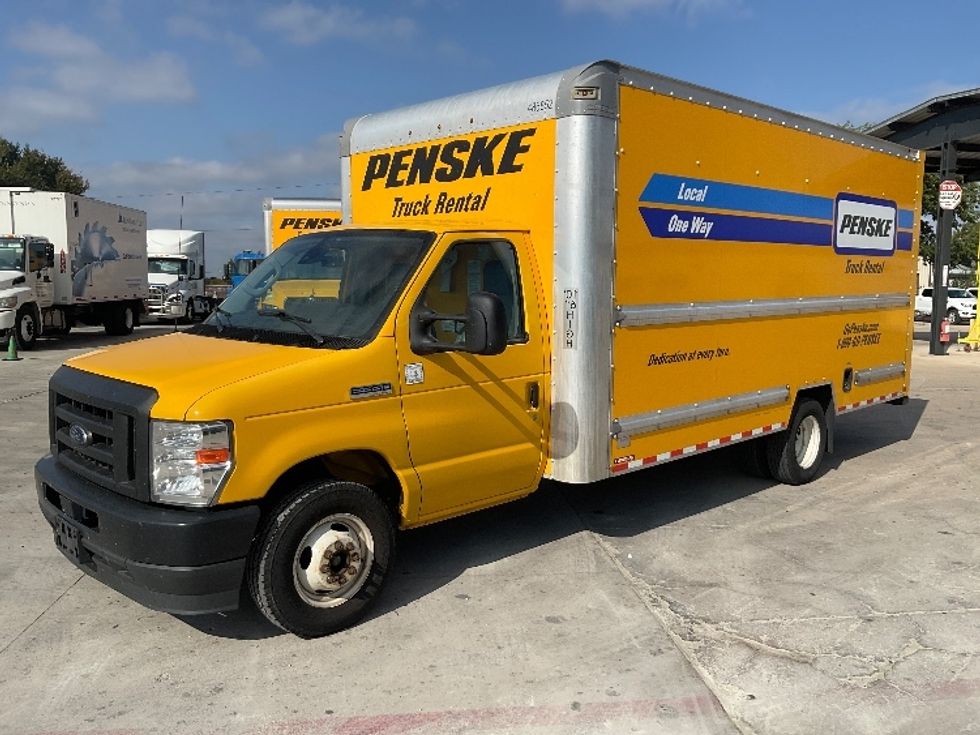 Light Duty Box Truck-Light and Medium Duty Trucks-Ford-2022-E350-San Antonio-TX-167,048\n\t\tmiles-$ 18,500 - Image 3