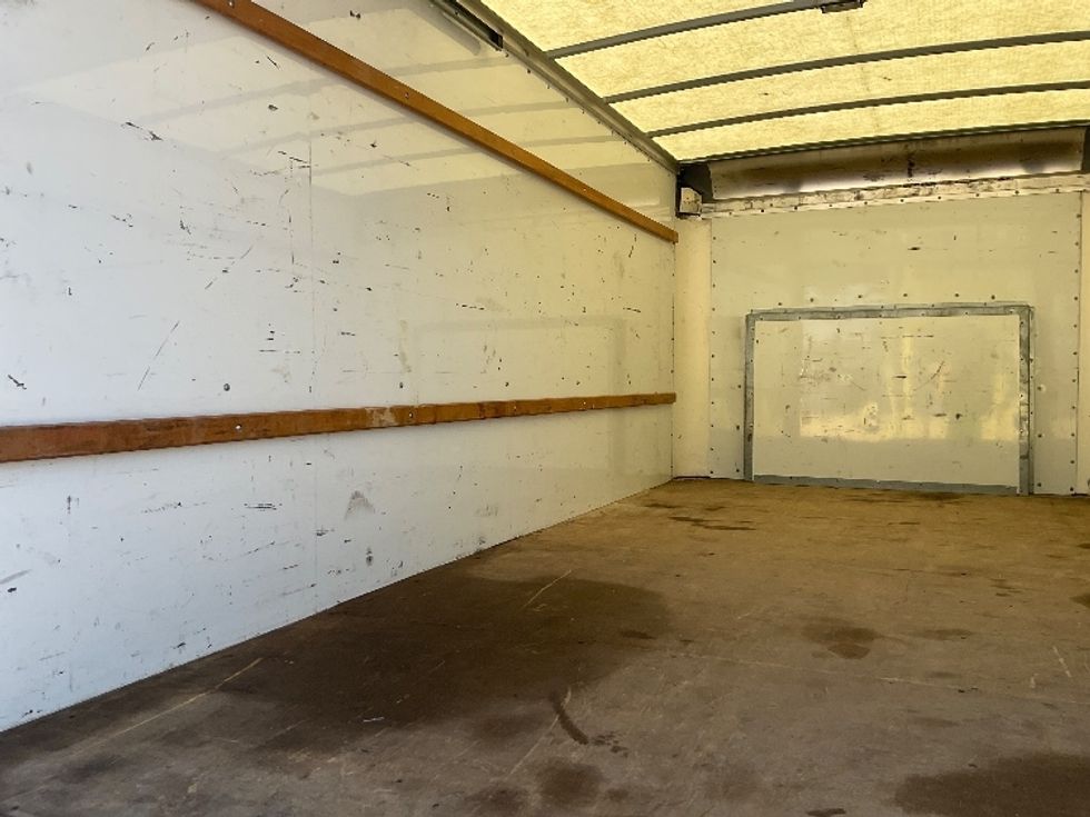 Light Duty Box Truck-Light and Medium Duty Trucks-Ford-2022-E350-San Antonio-TX-167,048\n\t\tmiles-$ 18,500 - Image 9
