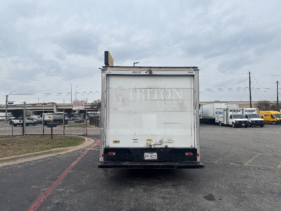 Light Duty Box Truck-Light and Medium Duty Trucks-Ford-2022-E350-San Antonio-TX-172,430\n\t\tmiles-$ 18,750 - Image 7