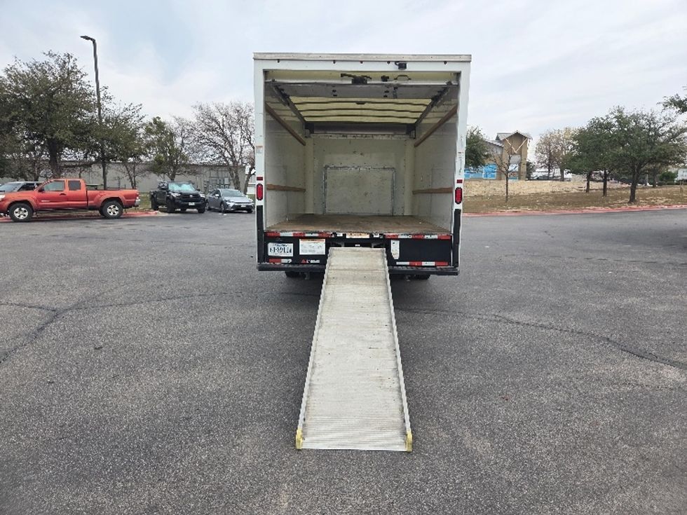 Light Duty Box Truck-Light and Medium Duty Trucks-Ford-2022-E350-San Antonio-TX-89,448\n\t\tmiles-$ 32,000 - Image 10