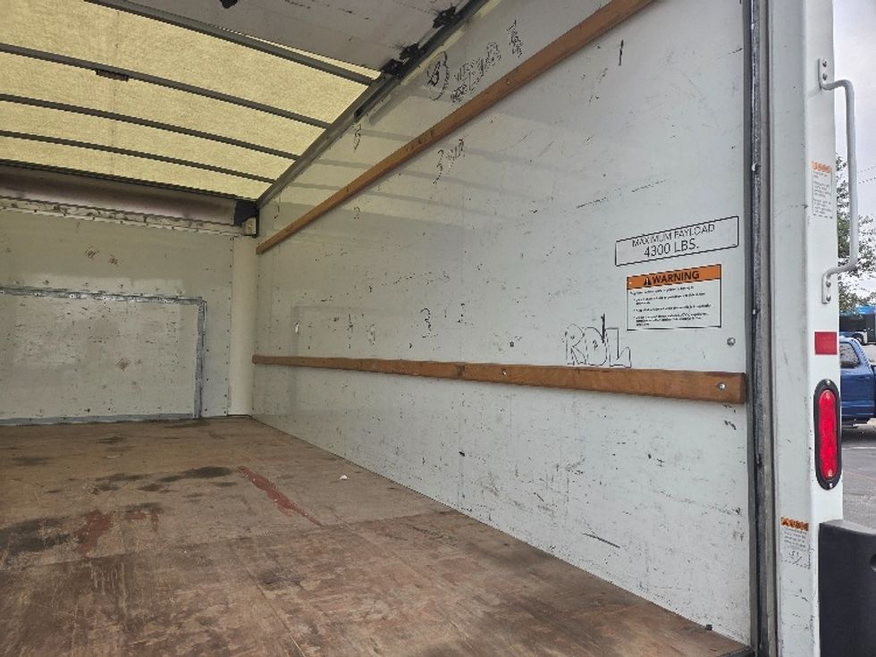 Light Duty Box Truck-Light and Medium Duty Trucks-Ford-2022-E350-San Antonio-TX-89,448\n\t\tmiles-$ 32,000 - Image 12
