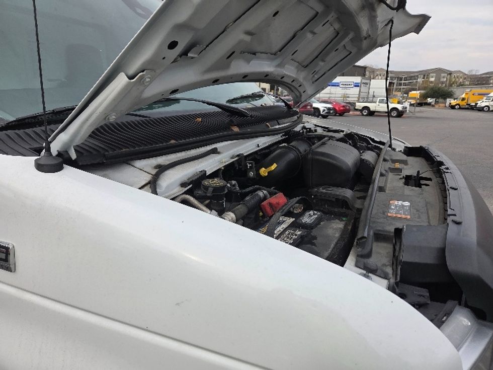 Light Duty Box Truck-Light and Medium Duty Trucks-Ford-2022-E350-San Antonio-TX-89,448\n\t\tmiles-$ 32,000 - Image 23