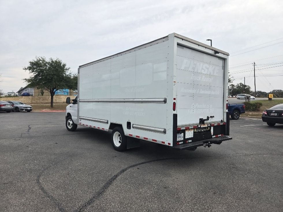 Light Duty Box Truck-Light and Medium Duty Trucks-Ford-2022-E350-San Antonio-TX-89,448\n\t\tmiles-$ 32,000 - Image 6