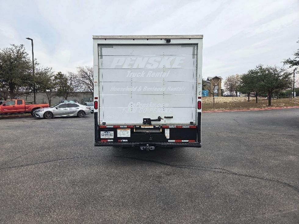Light Duty Box Truck-Light and Medium Duty Trucks-Ford-2022-E350-San Antonio-TX-89,448\n\t\tmiles-$ 32,000 - Image 8
