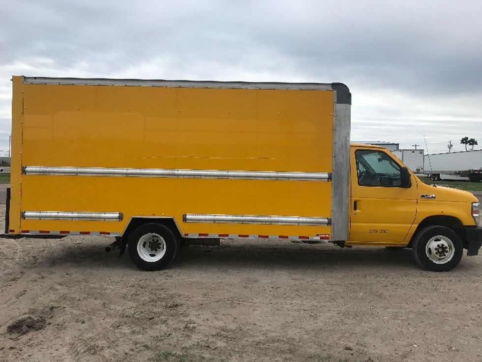 Light Duty Box Truck-Light and Medium Duty Trucks-Ford-2022-E350-San Antonio-TX-93,638\n\t\tmiles-$ 28,500 - Image 14