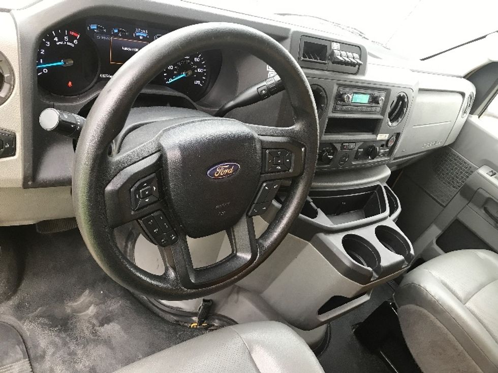 Light Duty Box Truck-Light and Medium Duty Trucks-Ford-2022-E350-San Antonio-TX-93,638\n\t\tmiles-$ 28,500 - Image 16