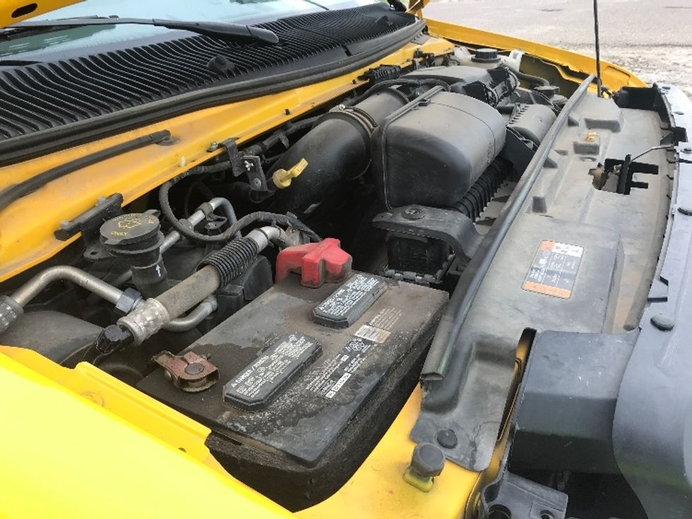 Light Duty Box Truck-Light and Medium Duty Trucks-Ford-2022-E350-San Antonio-TX-93,638\n\t\tmiles-$ 28,500 - Image 22