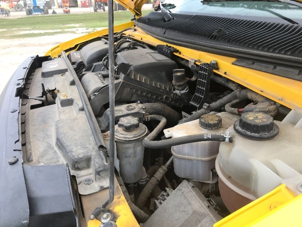 Light Duty Box Truck-Light and Medium Duty Trucks-Ford-2022-E350-San Antonio-TX-93,638\n\t\tmiles-$ 28,500 - Image 23