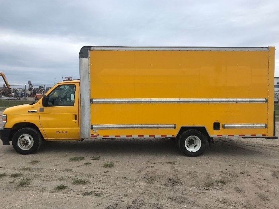 Light Duty Box Truck-Light and Medium Duty Trucks-Ford-2022-E350-San Antonio-TX-93,638\n\t\tmiles-$ 28,500 - Image 4
