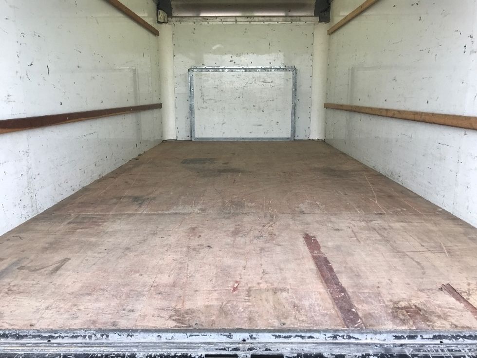 Light Duty Box Truck-Light and Medium Duty Trucks-Ford-2022-E350-San Antonio-TX-93,638\n\t\tmiles-$ 28,500 - Image 9