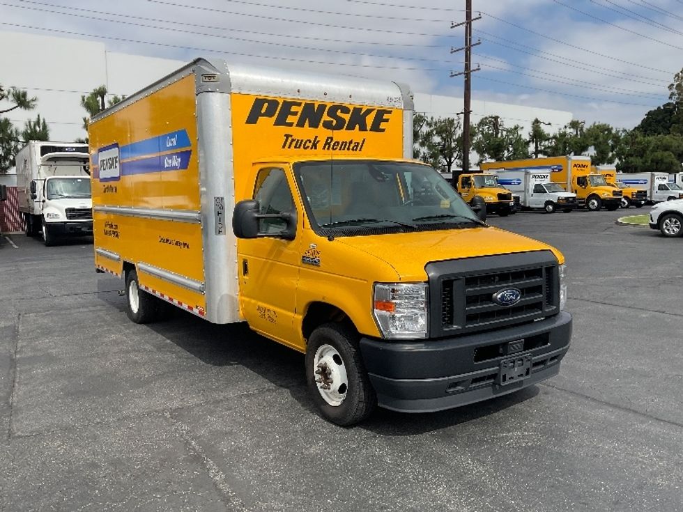 Light Duty Box Truck-Light and Medium Duty Trucks-Ford-2022-E350-San Diego-CA-92,115\n\t\tmiles-$ 29,500 - Image 1