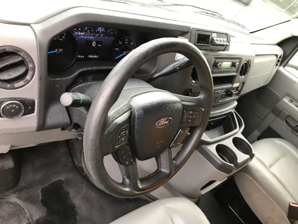 Light Duty Box Truck-Light and Medium Duty Trucks-Ford-2022-E350-Sandston-VA-109,740\n\t\tmiles-$ 28,000 - Image 15