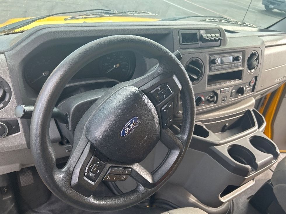 Light Duty Box Truck-Light and Medium Duty Trucks-Ford-2022-E350-Santa Ana-CA-81,556\n\t\tmiles-$ 29,500 - Image 16