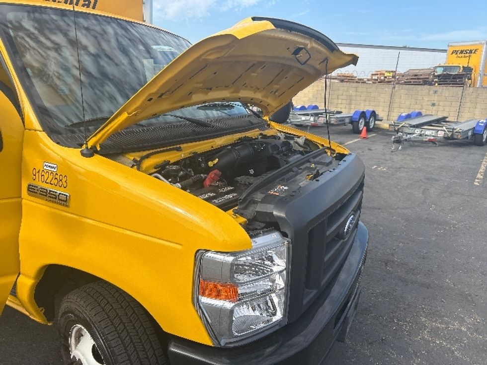 Light Duty Box Truck-Light and Medium Duty Trucks-Ford-2022-E350-Santa Ana-CA-81,556\n\t\tmiles-$ 29,500 - Image 19
