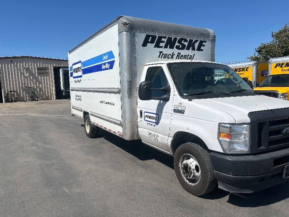 Light Duty Box Truck-Light and Medium Duty Trucks-Ford-2022-E350-Santa Maria-CA-102,537\n\t\tmiles-$ 32,000 - Image 1