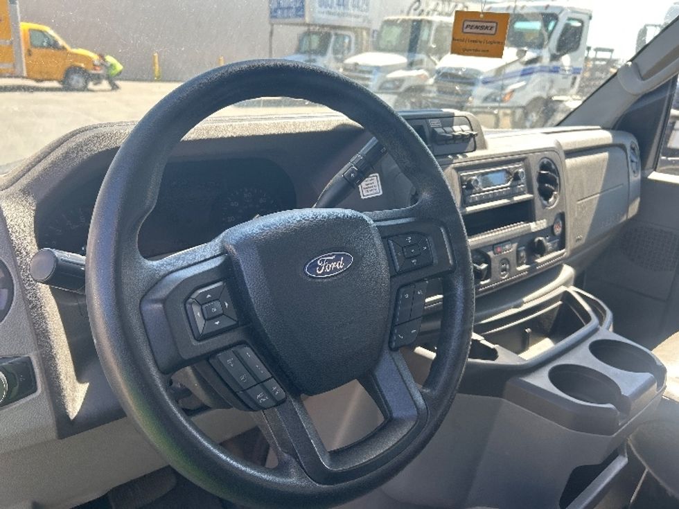 Light Duty Box Truck-Light and Medium Duty Trucks-Ford-2022-E350-Santa Maria-CA-102,537\n\t\tmiles-$ 32,000 - Image 14