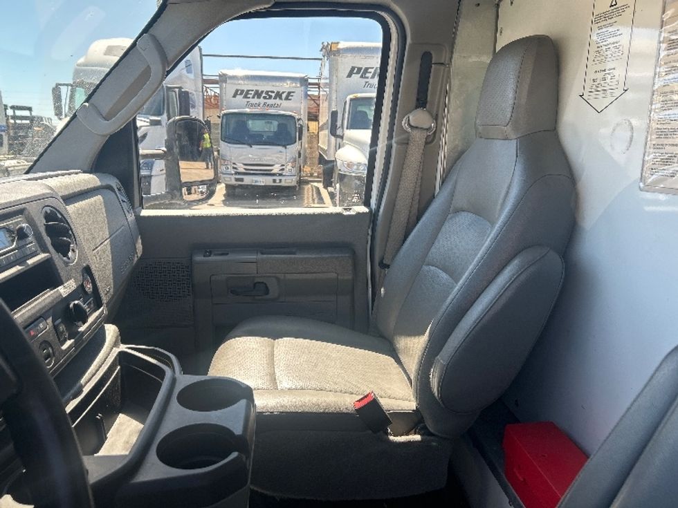 Light Duty Box Truck-Light and Medium Duty Trucks-Ford-2022-E350-Santa Maria-CA-102,537\n\t\tmiles-$ 32,000 - Image 16