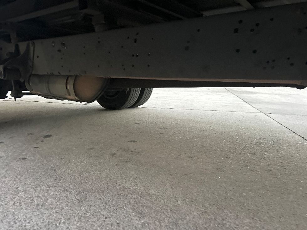 Light Duty Box Truck-Light and Medium Duty Trucks-Ford-2022-E350-Sarasota-FL-104,102\n\t\tmiles-$ 31,500 - Image 14